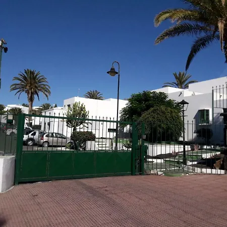 Carlota Dom wakacyjny Puerto del Carmen (Lanzarote)